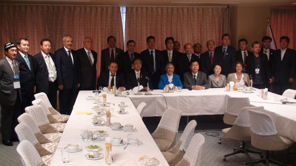 日本ウイグル国会議員連盟訪問